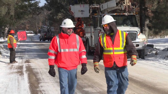 Wisconsin IBEW members work to convert to underground power lines ...